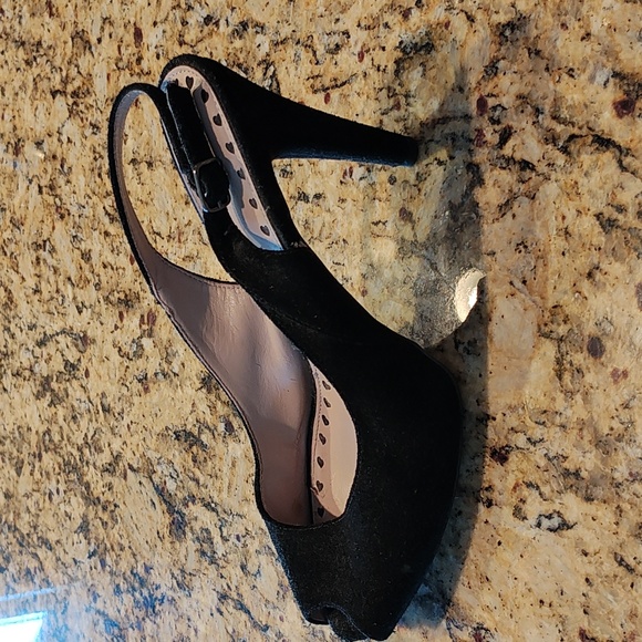Libby Edelman size 8.5 Black Suede Peep Toe Slingback Heels - Picture 3 of 3